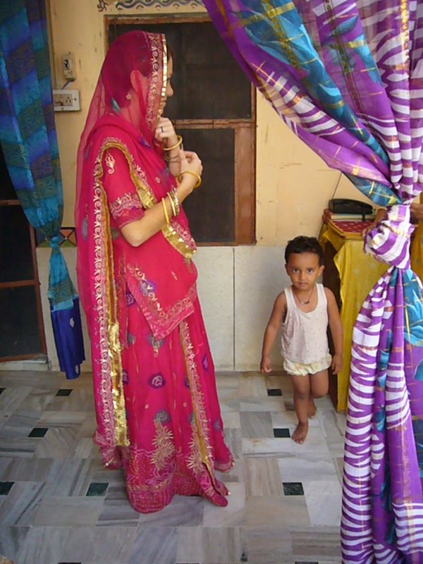 Travel - India - Rajasthan - Jodhpur - Newspaper Photoshoot - Getting Ready